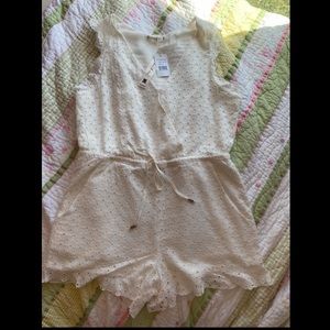 Willow & Clay Romper NWT